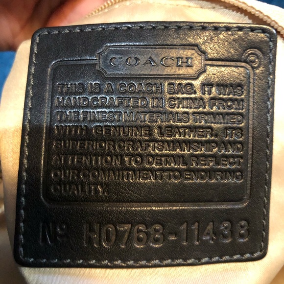 Coach Extra Large Bag - Picture 8 of 10